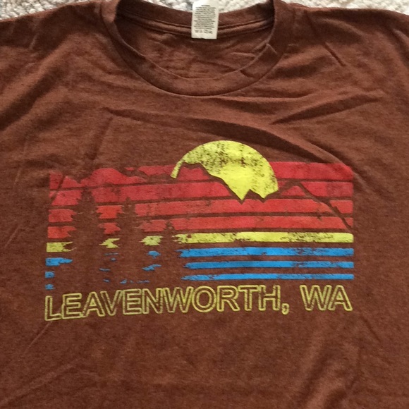 Leavenworth, WA t-shirt - Picture 2 of 3